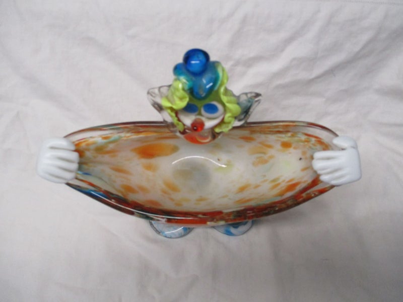 BR 10865 - Venetian Glass Company handblown art glass clown figurine Carousel 2