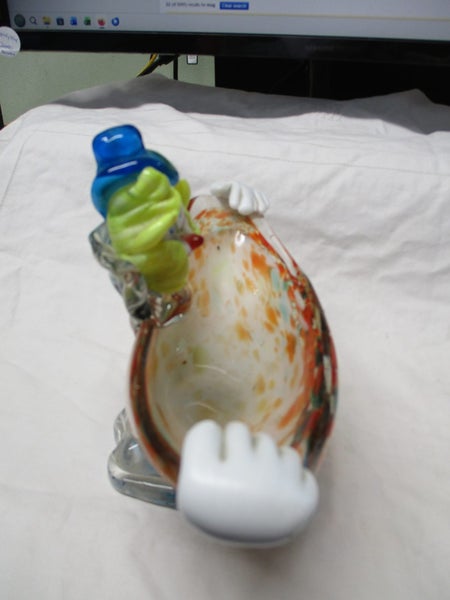 BR 10865 - Venetian Glass Company handblown art glass clown figurine Carousel 6
