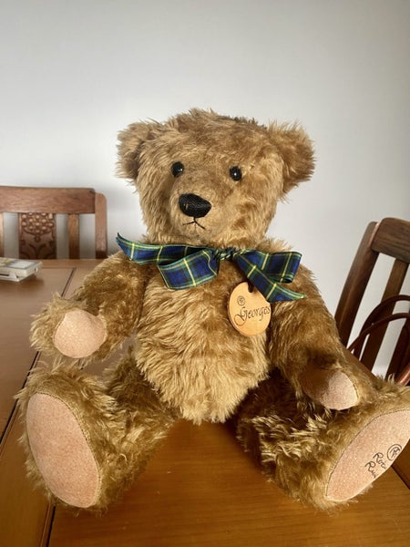 Robin Rive Collectable Teddy Bear Carousel 1