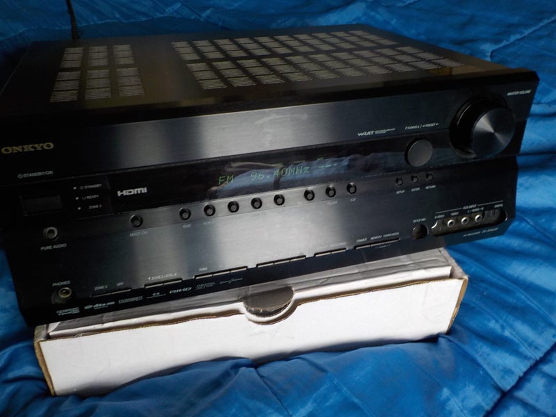 Onykyo 7ch Amp Model TX-SR605 Carousel 1