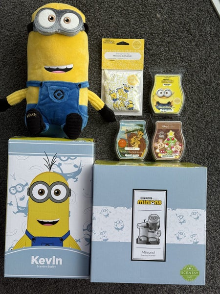 Scentsy PIXAR Minions Warmer Buddy & 3 Disney Waxes Carousel 1