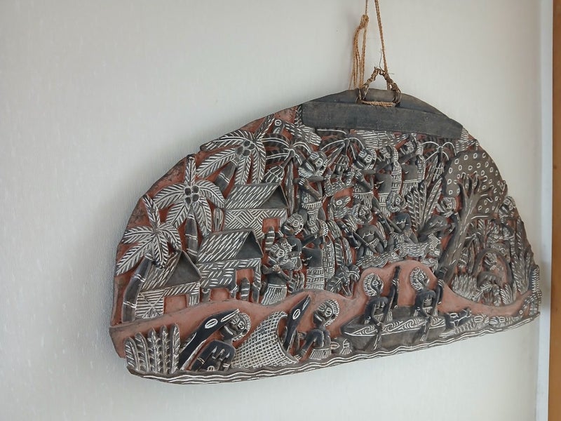 Papa new guinean art Carousel 1