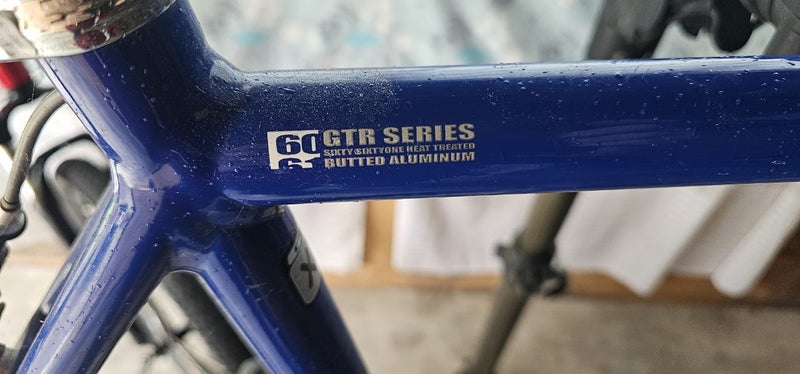 Road bike. GTR60 61 series 3. Carousel 1