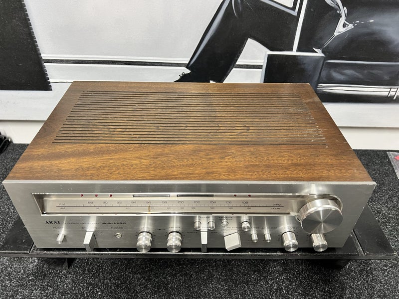 Vintage Akai AA-1150 Receiver Carousel 2