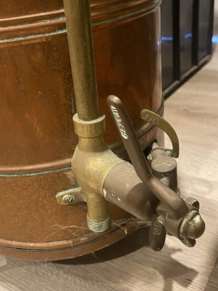 Antique Auckland Gas Company water geyser Carousel 4