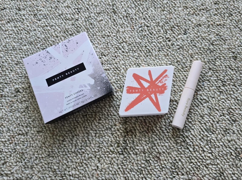 NEW FENTY BEAUTY SUEDE CHEEK BLUSH IN SHADE LOLLY POPPY PLUS RARE BEAUTY MASCARA Carousel 1