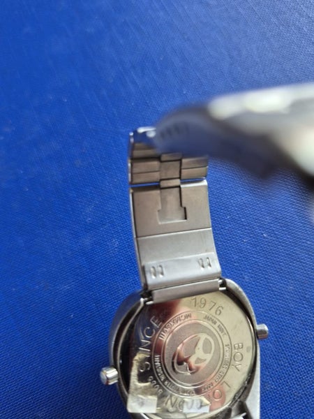 Alien Watch Carousel 3