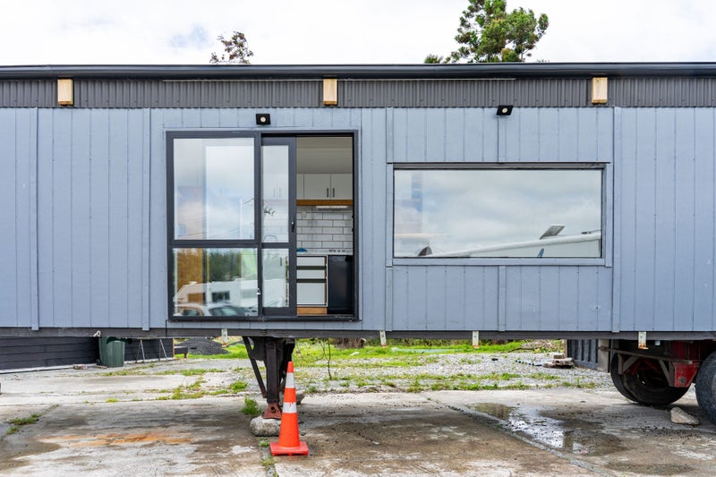 Immaculate Tiny Home, $1 Reserve!! Carousel 1