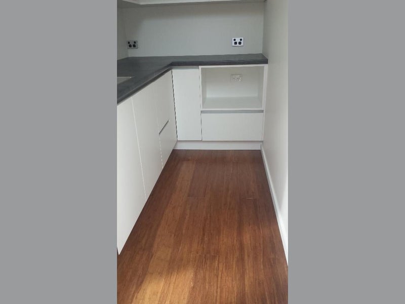 Solid Strand Woven Bamboo Flooring - Carbonized - 23.97m2 Total Carousel 2