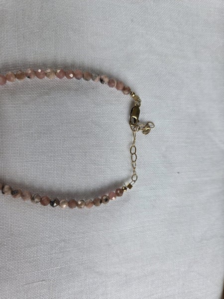 Pretty filled gold and pink stone bracelet Carousel 4