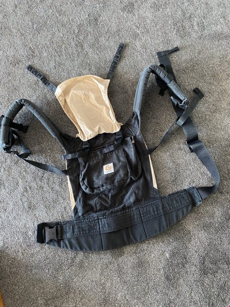 Ergobaby Original Baby Carrier / Front Pack Carousel 1