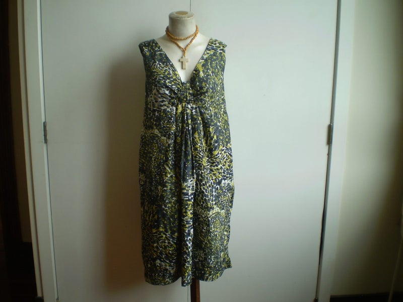 NZ DESIGNER GREEN GEOMETRIC PRINT SILKY SUMMER SHIFT DRESS 18 Carousel 1