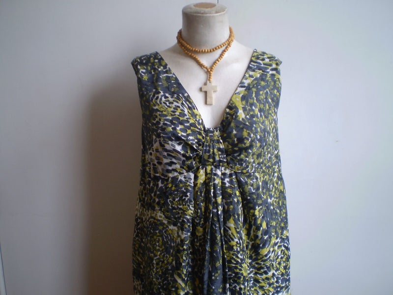 NZ DESIGNER GREEN GEOMETRIC PRINT SILKY SUMMER SHIFT DRESS 18 Carousel 2