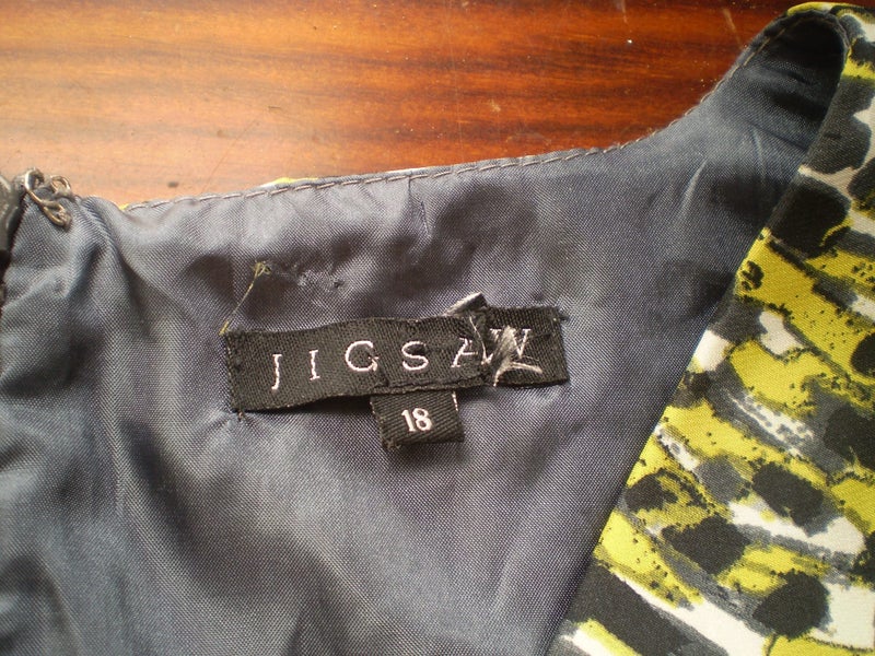 NZ DESIGNER GREEN GEOMETRIC PRINT SILKY SUMMER SHIFT DRESS 18 Carousel 5