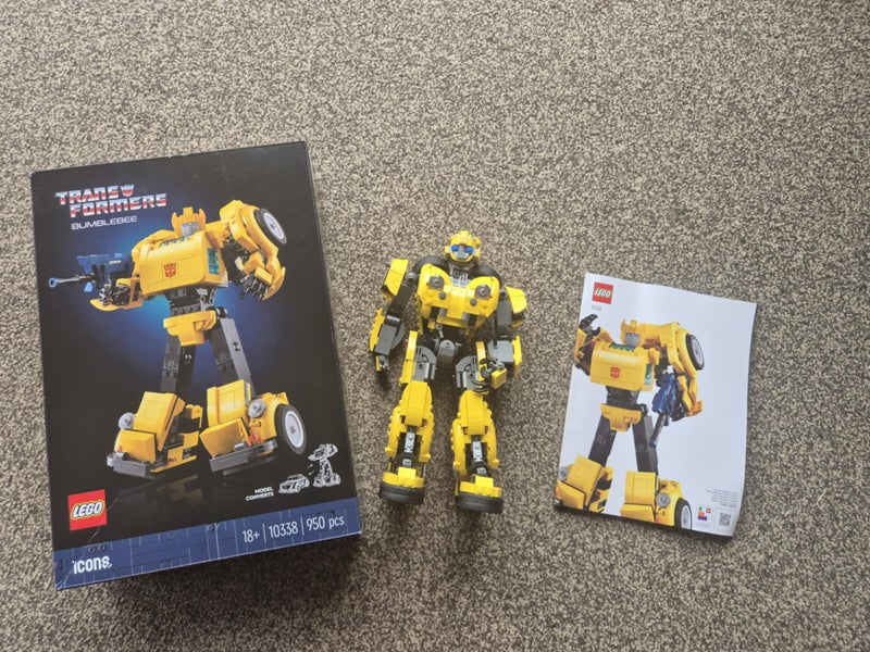 Transformers Bumblebee 10338 LEGO Carousel 1