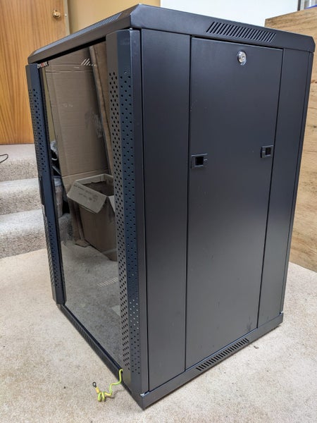 Dynamix Server Cabinet Carousel 2