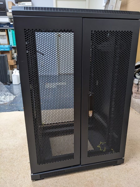 Dynamix Server Cabinet406692452789145602