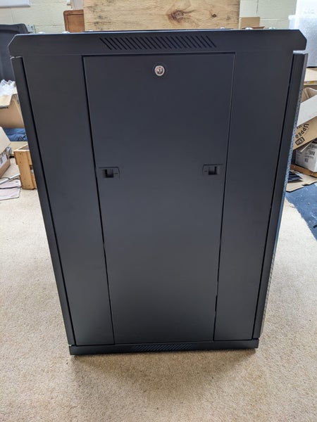 Dynamix Server Cabinet406692452789145603