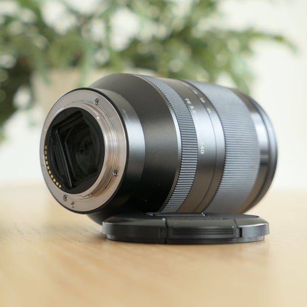 Sony 24-240mm F3.5-6.3 OSS Lens Carousel 6