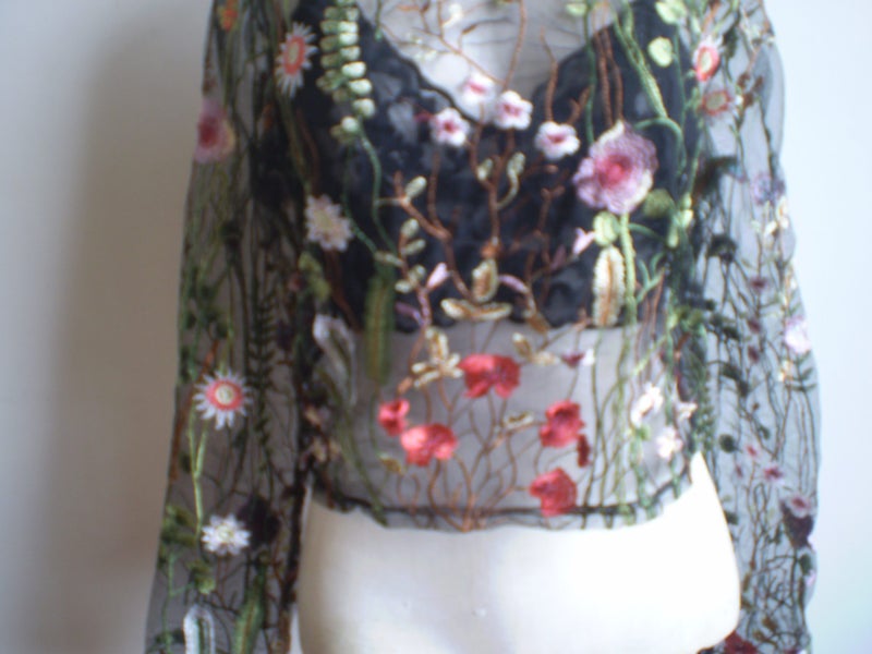 DESIGNER BEAUTIFUL EMBROIDERED FLORAL MESH TOP 16 (UNWORN) Carousel 2
