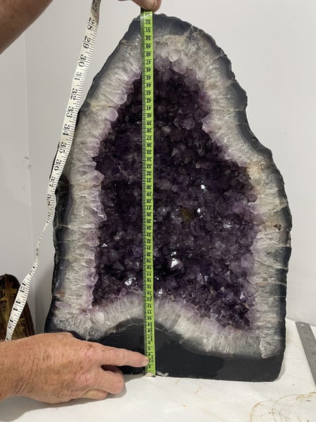 Amyethist Geode Carousel 4