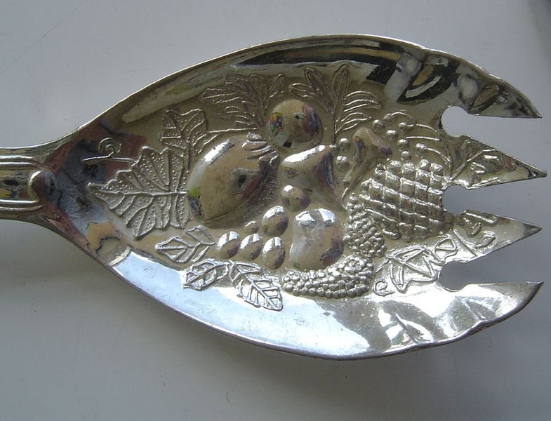 Pair of Plated Serving or Berry Spoons Carousel 4