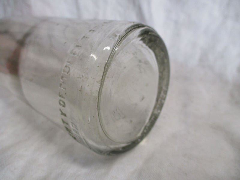 * BT0 4930 - NZ Crown Top Bottle - Moffett &amp; Co Invercargill NZ Carousel 5