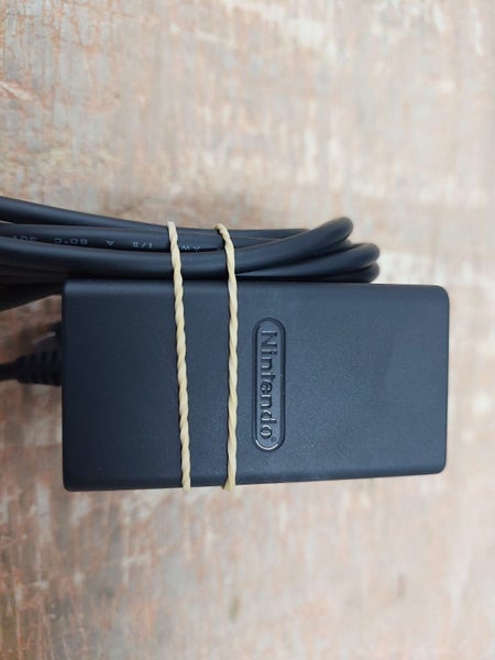 NINTENDO Switch Console (HEG-001) Carousel 12