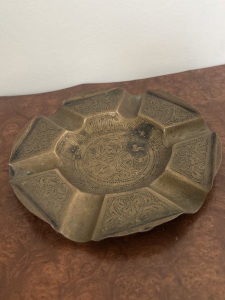 Vintage brass ashtray Carousel 2