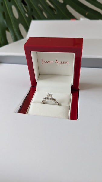 Engagement Ring - Solo Infinity Diamond Pavé In Platinum [Size 5] Carousel 2