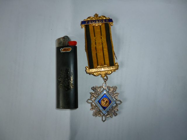 stunning buffaloes lodge medal.gold and silver Carousel 1