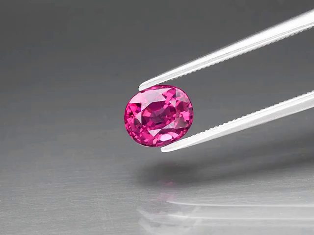 $1 RES * Buy Now $875.00 * 1.54ct Oval Purplish Pink Garnet Loose Gemstone Carousel 2