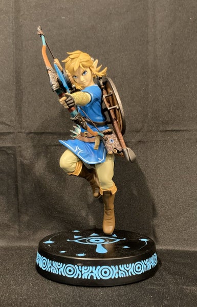 Legend of Zelda BOTW Link PVC Figure Carousel 2