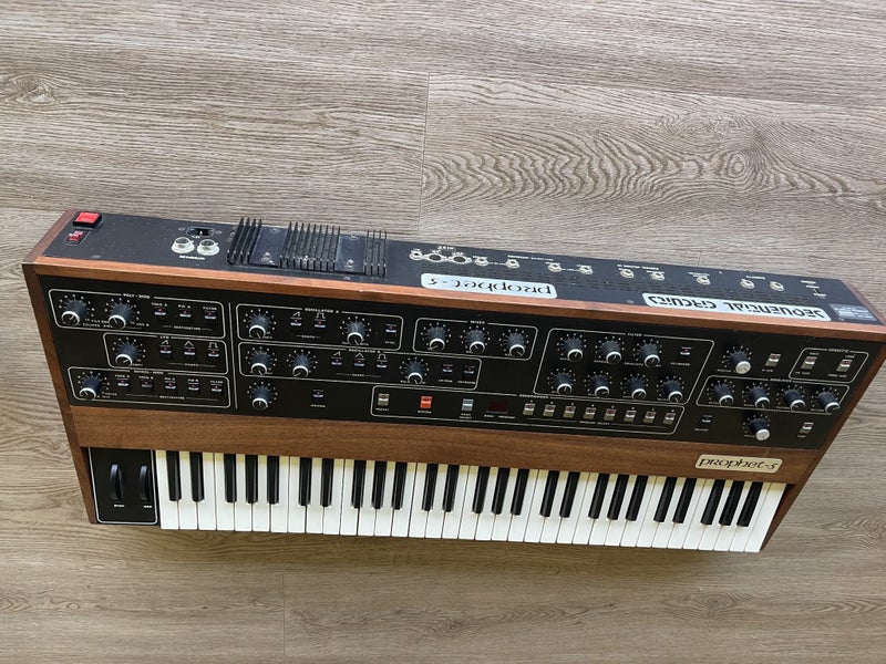 Sequential Circuits Prophet-5 Rev 3.3 - Wine Country MIDI - Serviced Dec 2025 Carousel 2