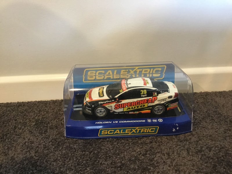 SCALEXTRIC SUPERCHEAP AUTO - HOLDEN VE COMMODORE Carousel 1
