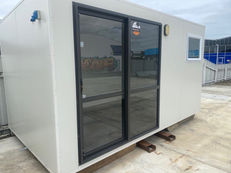 Cabin/Sleepout Carousel 1