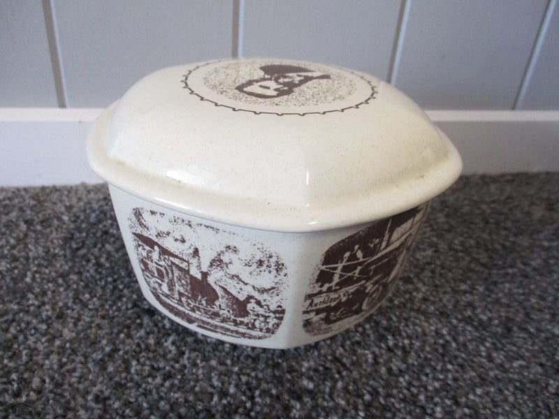 50 Years Crown Lynn Jubilee Lidded Pot Carousel 2