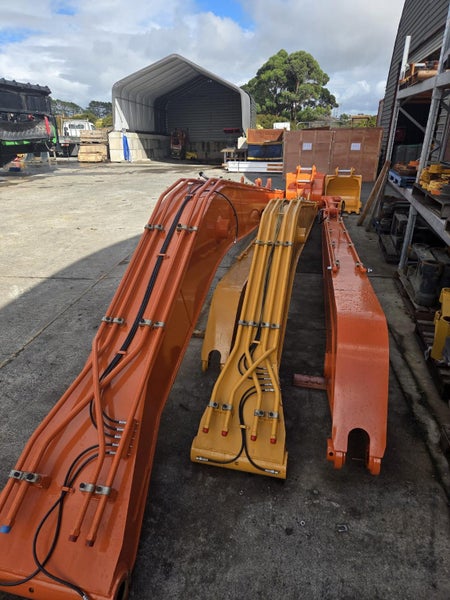 12-14 Ton Excavator Long Reach Carousel 2