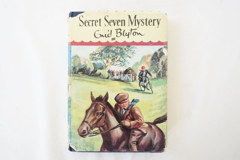 Secret Seven Mystery by Enid Blyton Brockhampton Press, 1957. 1st Ed (SKU BK45) Carousel 1