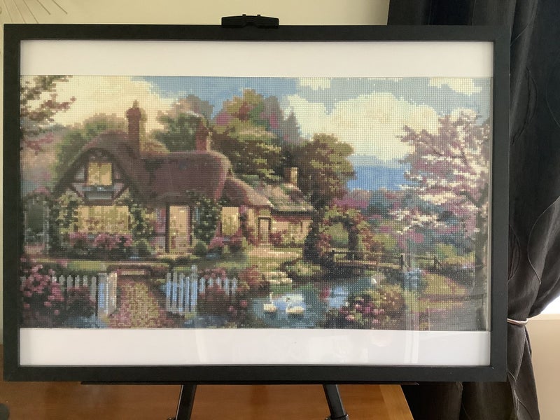 Framed Diamond Painting- English Cottage & Garden 68.5cm x 48.5cm Carousel 2