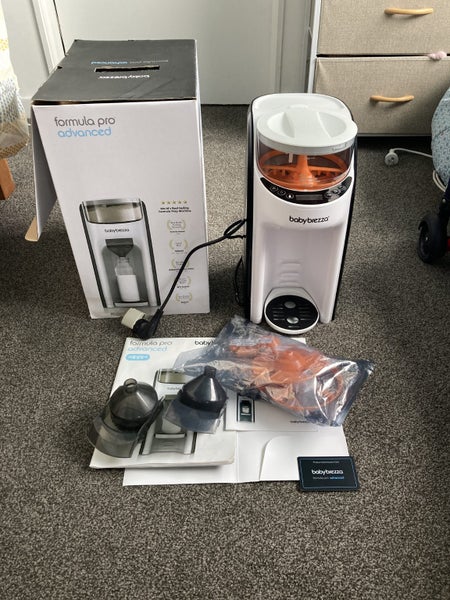 Baby Formula dispenser- baby brezza Carousel 1