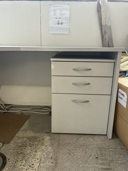 Office Desk, corner style with drawers Carousel 2