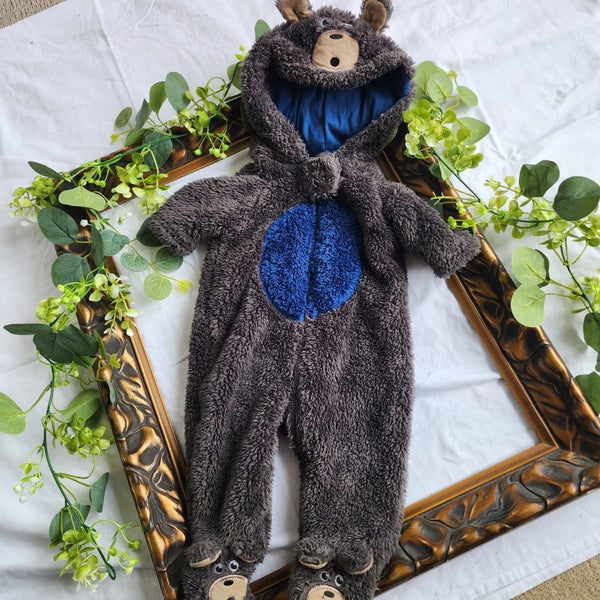 Kids....TEENY WEENY brand sz 000 =0-3 months Carousel 2