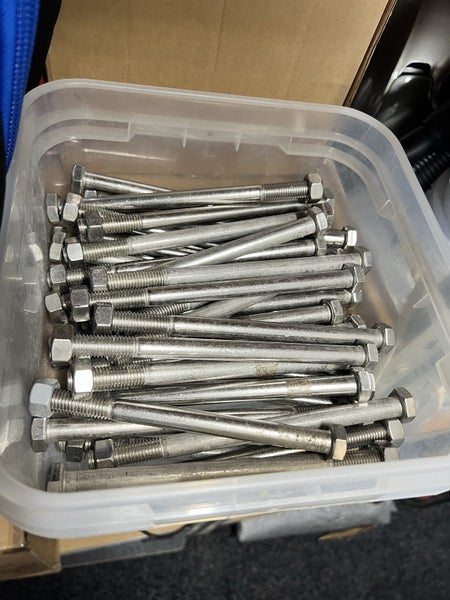 Stainless steel bolts Carousel 1