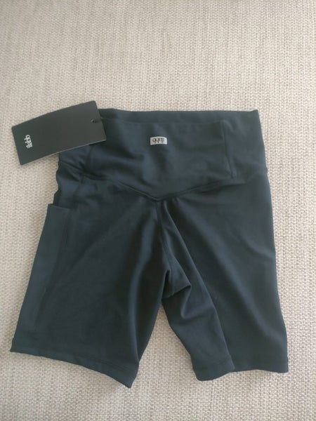 Ilabb bike shorts - NEW Carousel 2