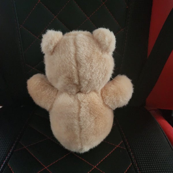 A box of fluffies: soft toys Carousel 3