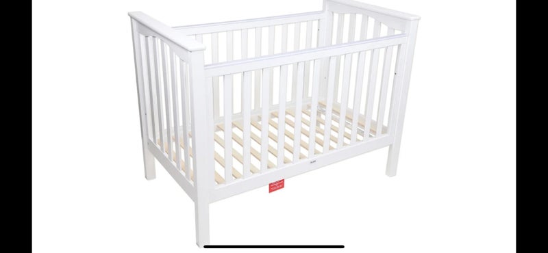 Baby cot Carousel 1