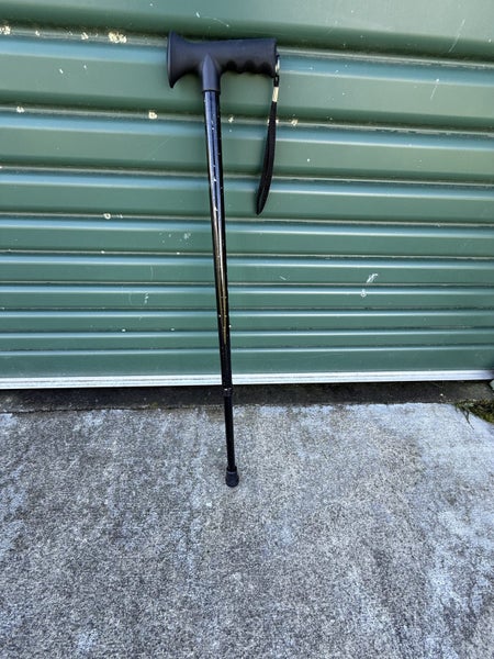 Adjustable Metal Walking Stick Carousel 1