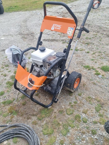 Water blaster sthil RB800 approx 3800 psi petrol motor Carousel 2