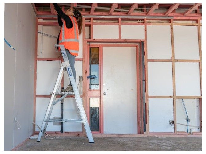 Atom Platform Ladder 3 Step 1.8m Carousel 16